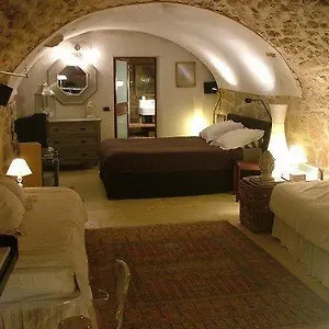 La Villageoise, Troglodyte Pitoresque Au Coeur Du Village Frühstückspension Rognes