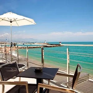 Azur Hotel Villeneuve-Loubet