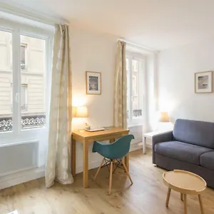 Bed and breakfast Les Toits De, París